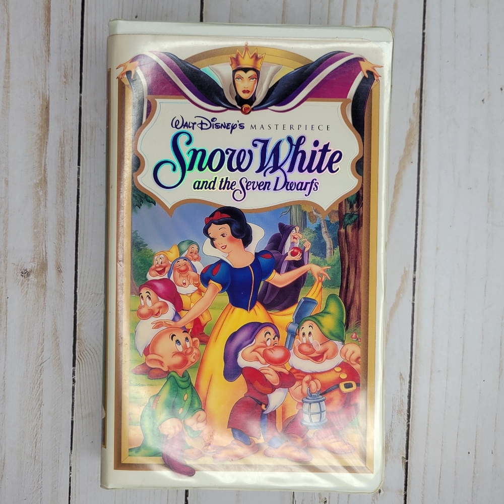Disney Snow White and the Seven Dwarfs VHS Masterpiece Edition
